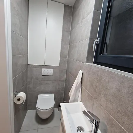 Modern And Spacious 2 Bedroom * Pakoštane