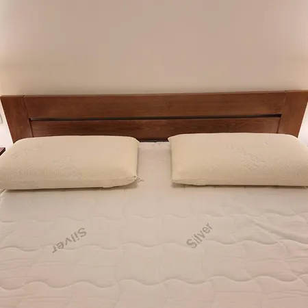 Modern And Spacious 2 Bedroom Apartment Pakostane