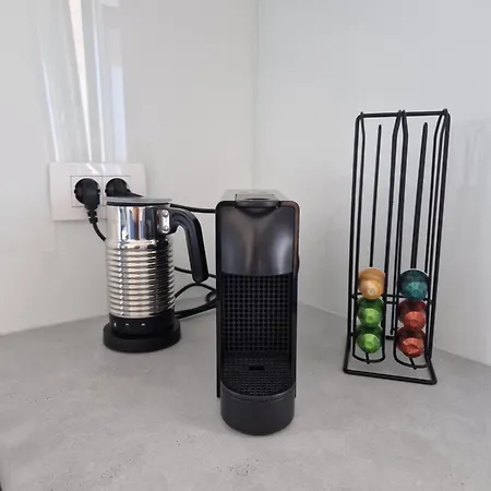 Modern And Spacious 2 Bedroom *