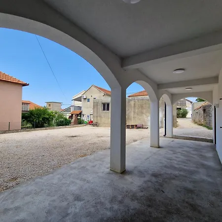 Modern And Spacious 2 Bedroom